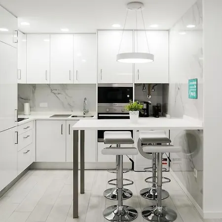 Apartman Very Close To - *